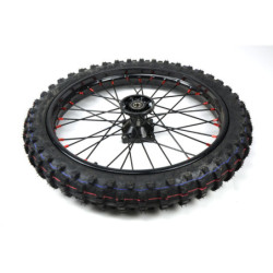 Roda dianteira de motocross de 17" com pneu.